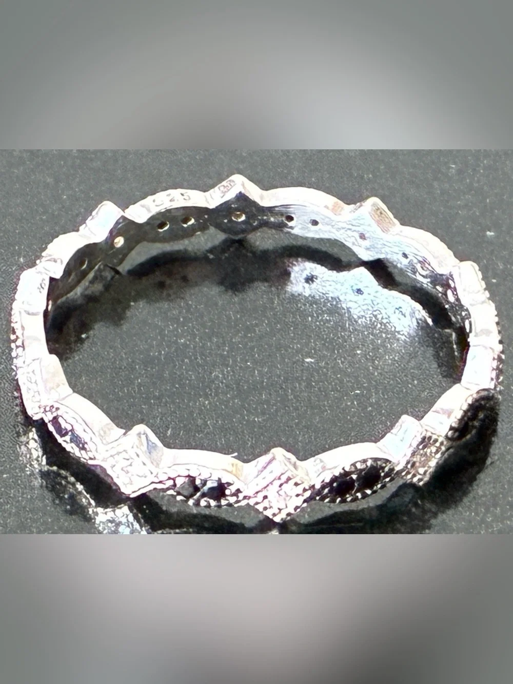 Sterling Silver Geometric Pattern Stackable Ring - Sz 8